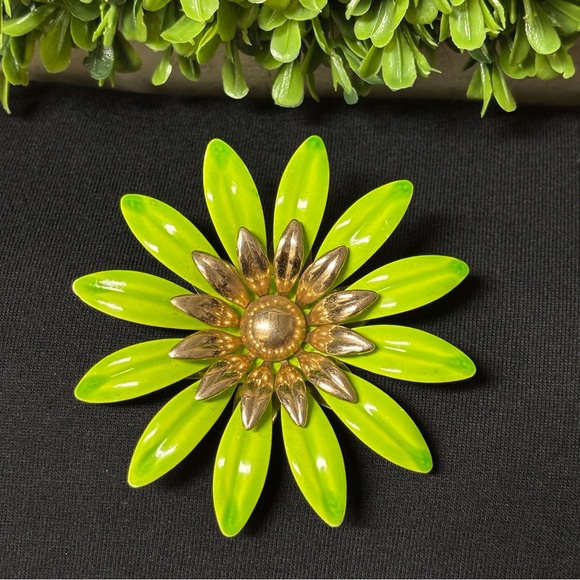Sarah Coventry Jewelry - Vintage Sara Coventry Enamel Floral Brooch/Pin